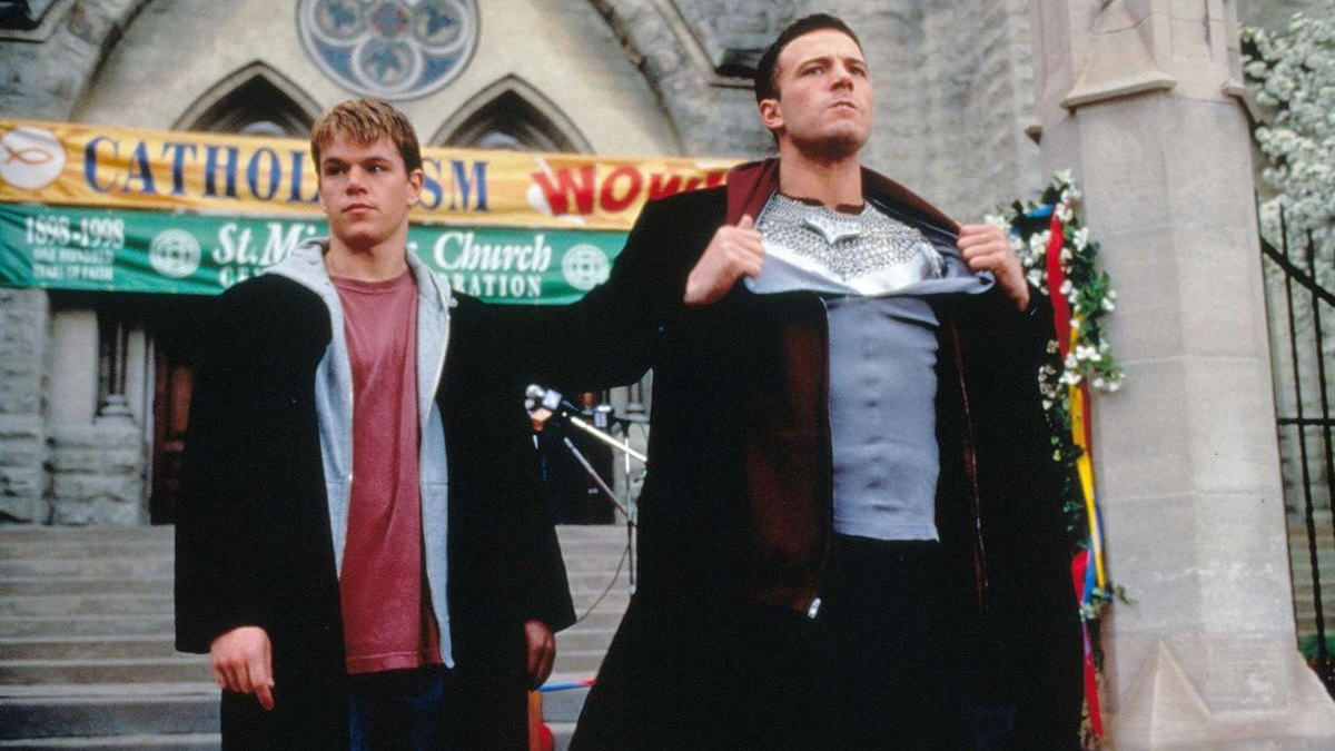 Dogma: Kevin Smith Confesses Secrets of Infamous Boardroom Scene and Mooby the Golden Calf